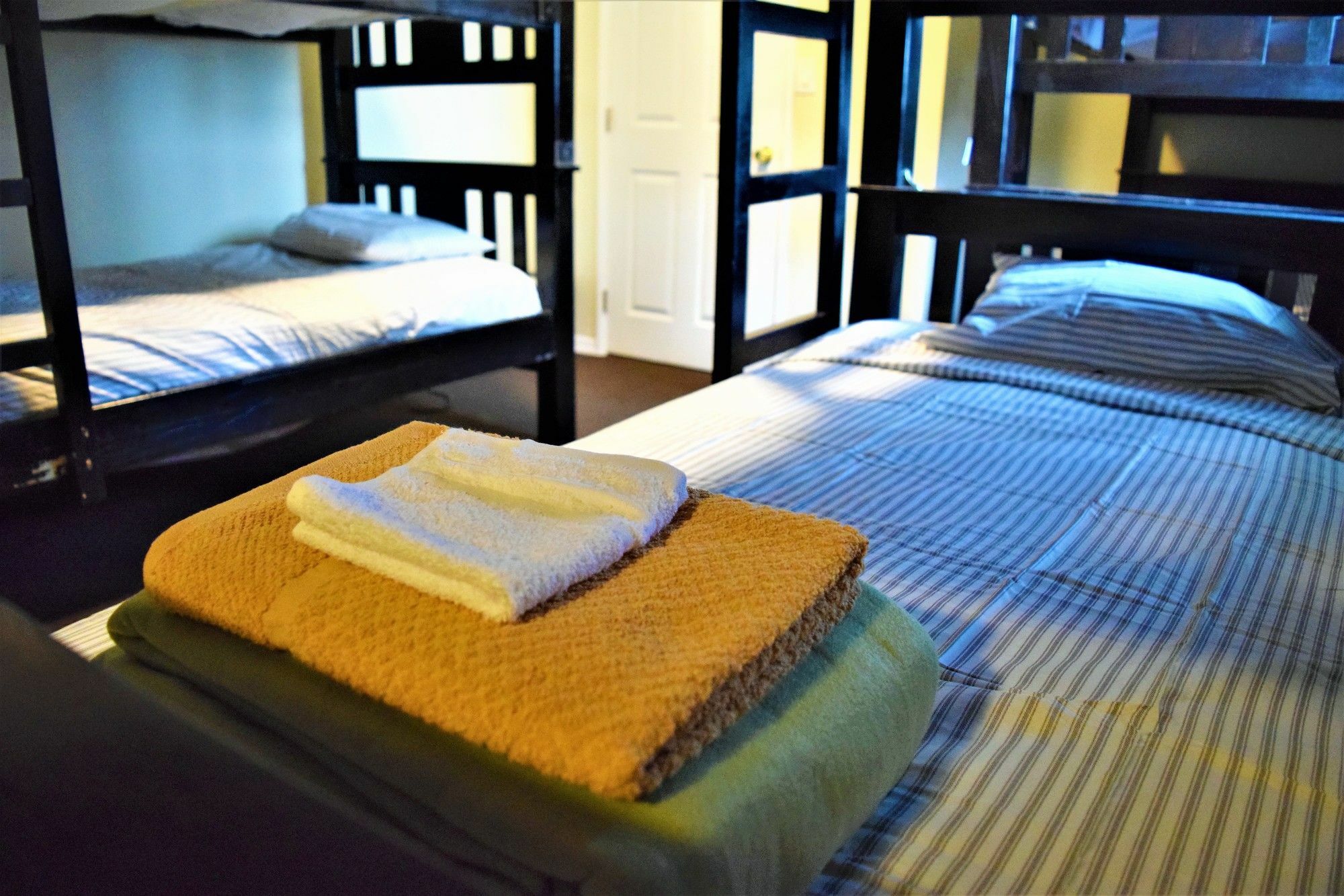 The Anderson Estates Hostel Los Angeles Bagian luar foto